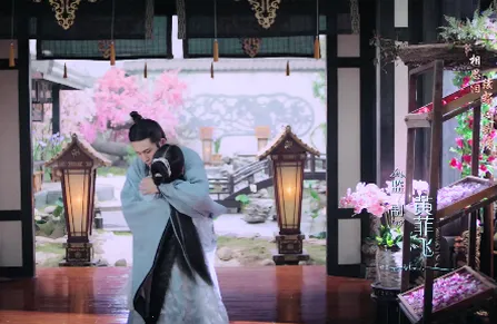 ����׷��app�ٷ�����